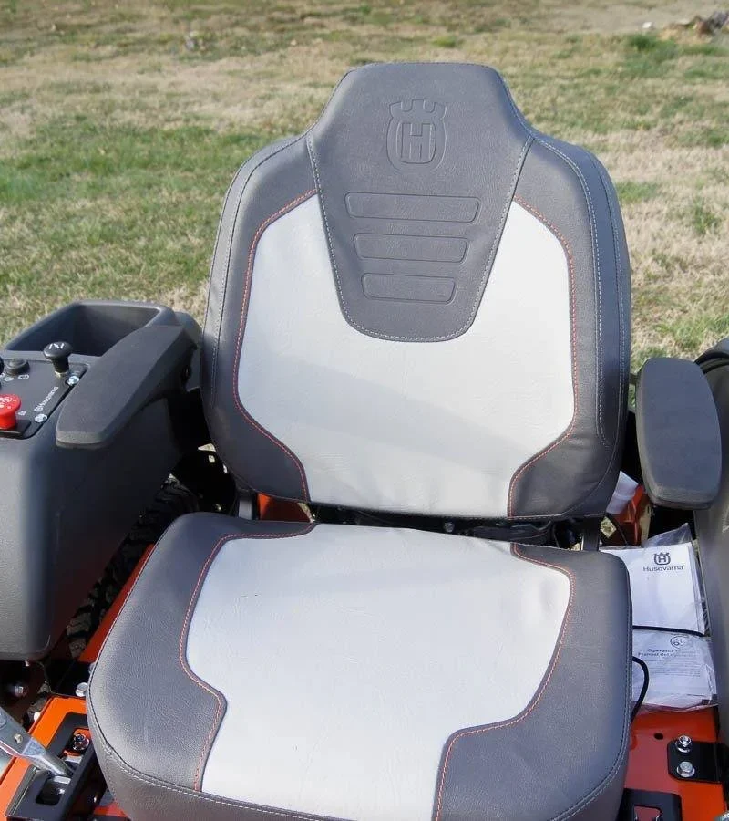 Husqvarna MZ61 61″ Zero Turn Lawns Mowers 24HP KAW (Scratch and Dent) - Image 6