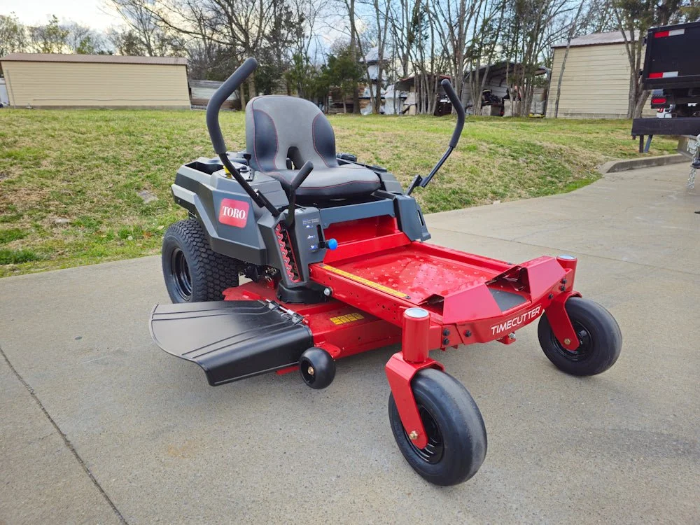 Toro 77404 42″ TimeCutter Zero Turns Mowers 22HP Briggs - Image 4