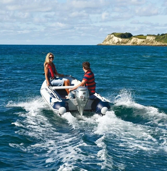 Honda BF8 Portable Outboard Motors. - Image 2
