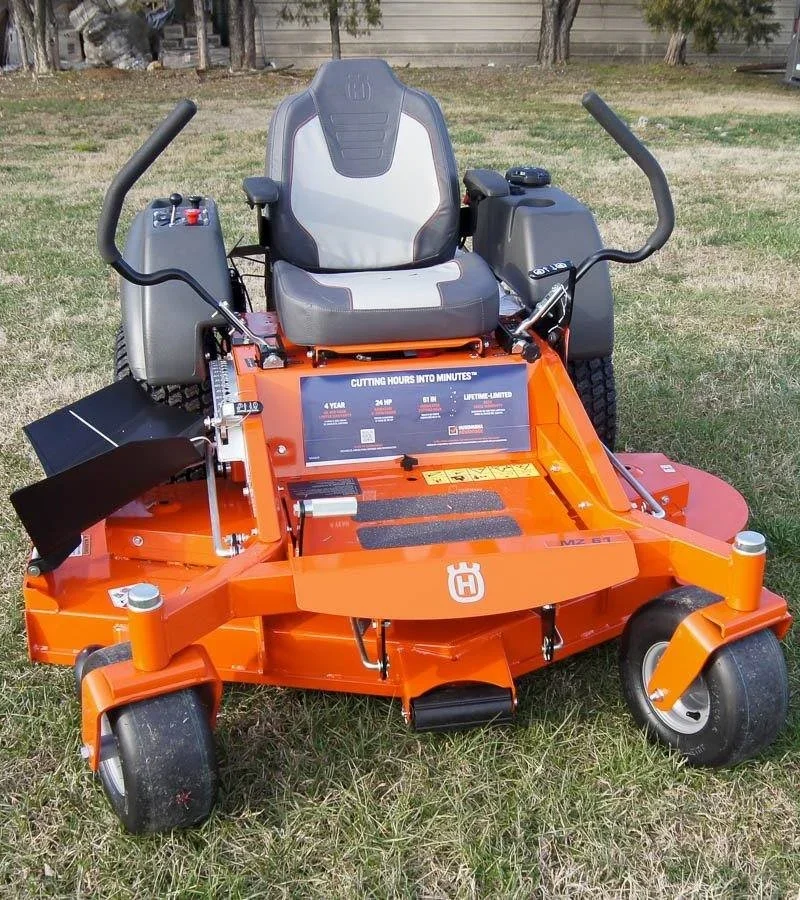 Husqvarna MZ61 61″ Zero Turn Lawns Mowers 24HP KAW (Scratch and Dent) - Image 2