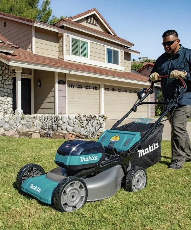 Makita 40V max XGT Brushless 21″ Self‐Propelled Commercials Lawn Mowers Kit GML01PL - Image 2