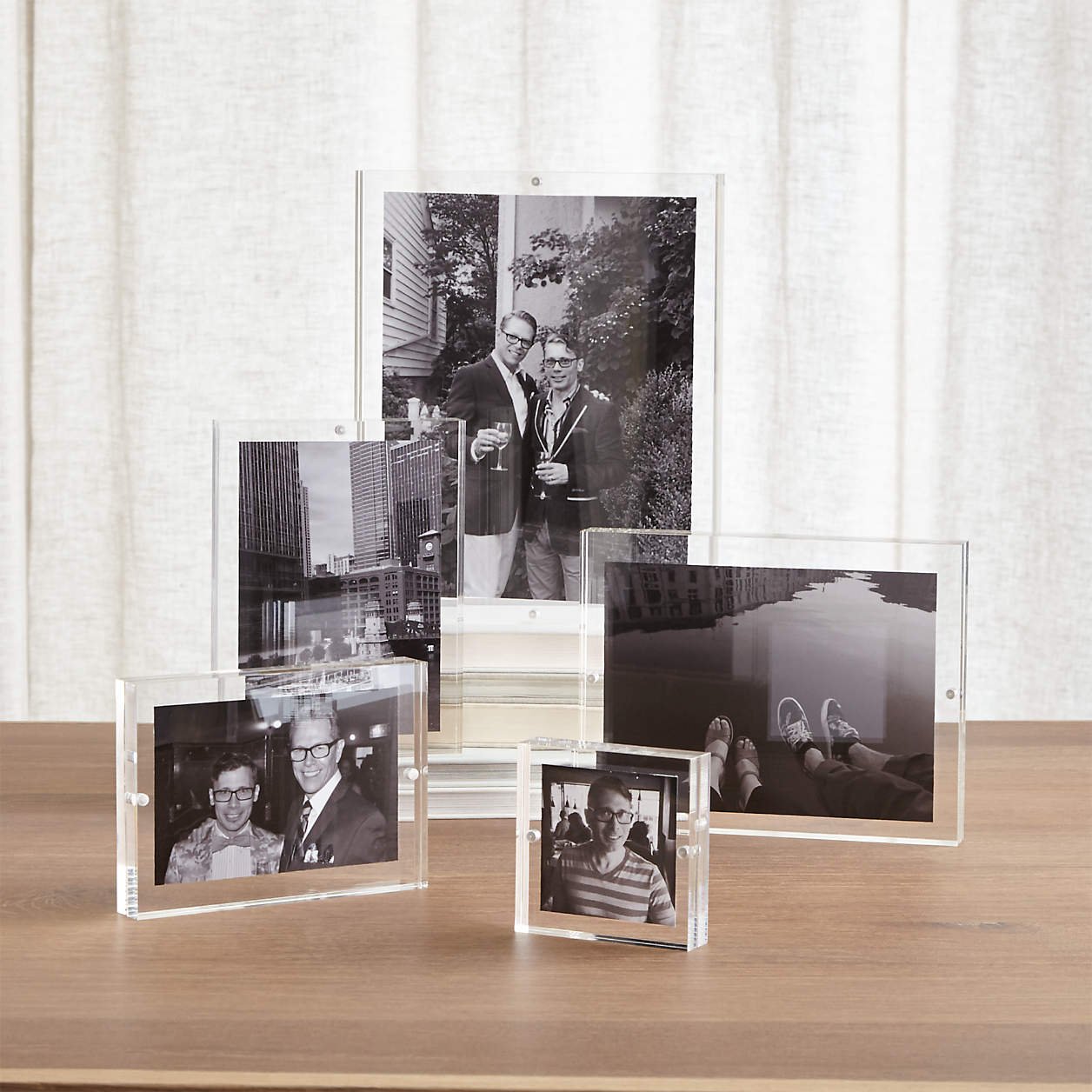 Acrylic 4×6 Block Tabletop Picture Frame - Image 5