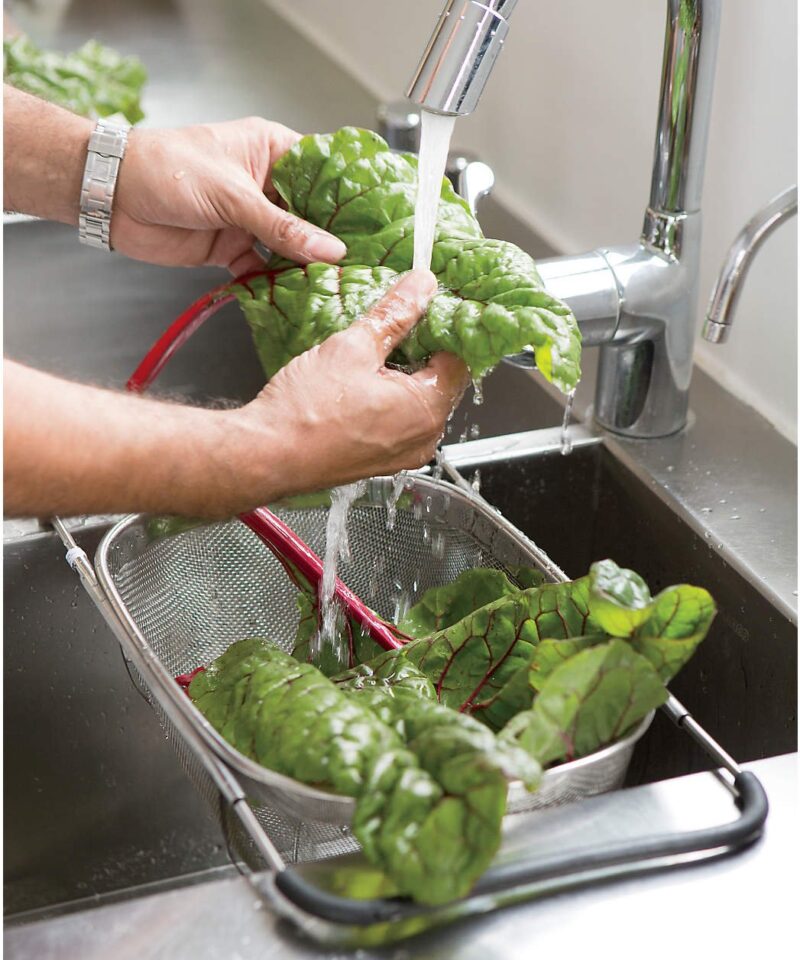 Over-The-Sink Mesh Colander - Image 5