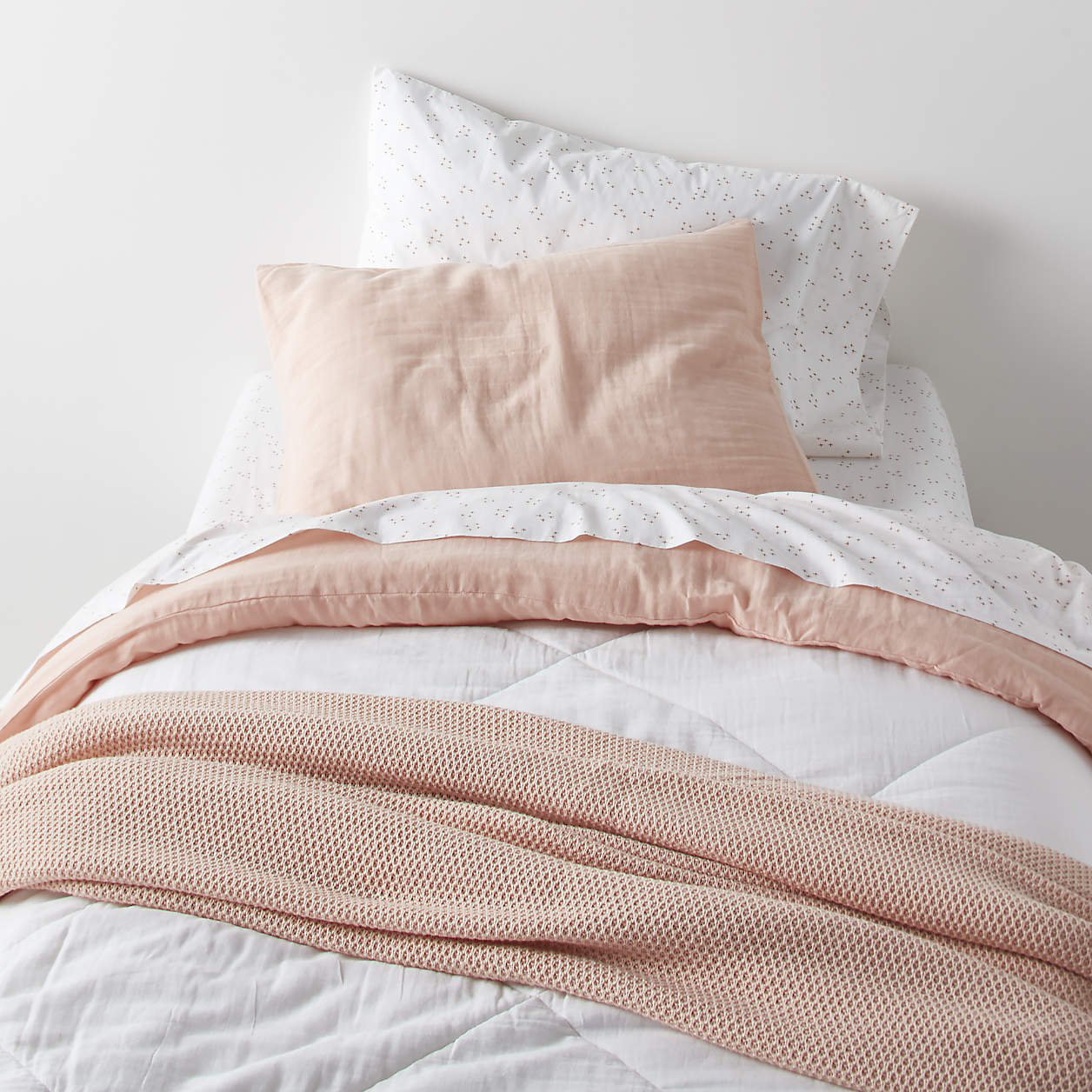 Bubble Knit Verte Green Organic Cotton Kids Bed Blanket - Image 3