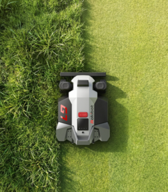 G7 AWD: Ultimate Robotic Mower for Large Lawns - Image 3